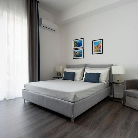 Harmony Luxury Rooms Кастелламмаре-ди-Стабия Экстерьер фото